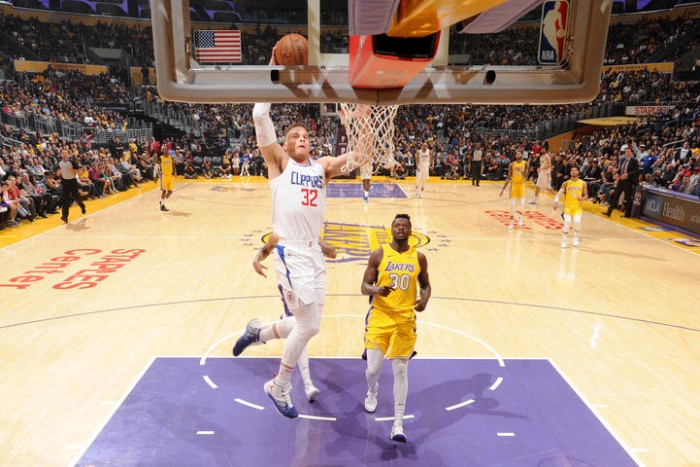 NBA - Ai Clippers il derby di Los Angeles, i Bucks espugnano Oklahoma City