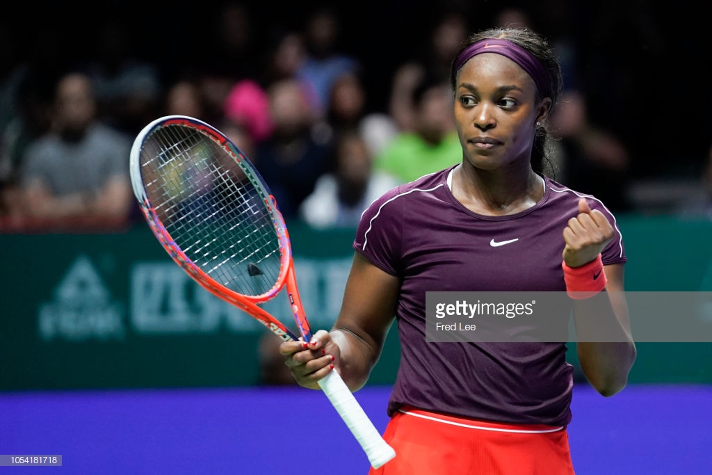 WTA Finals: Sloane Stephens overcomes first set shutout to book finals berth 