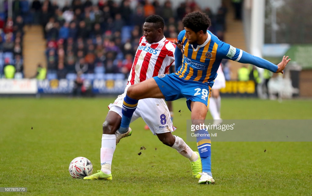 Shrewsbury Town 1-1 Stoke City: Crouch nets to earn a replay