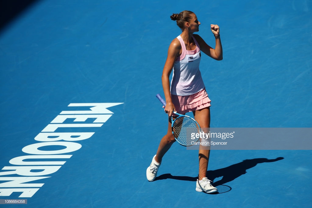 2019 Australian Open: Karolina Pliskova stages huge comeback to defeat Serena Williams