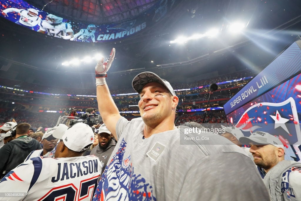 Rob Gronkowski announces retirement