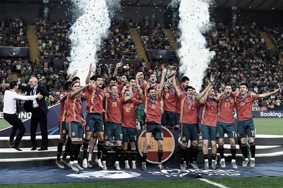 La Selección Española sub-21 se renueva tras su último éxito 