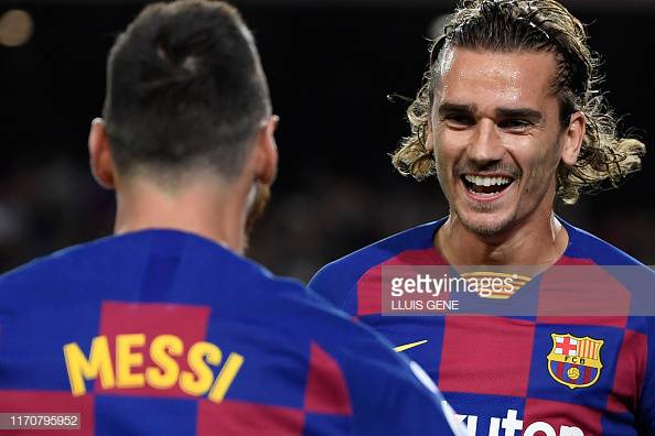 Barcelona 2-1 Villarreal: Barca hold on for vital three points