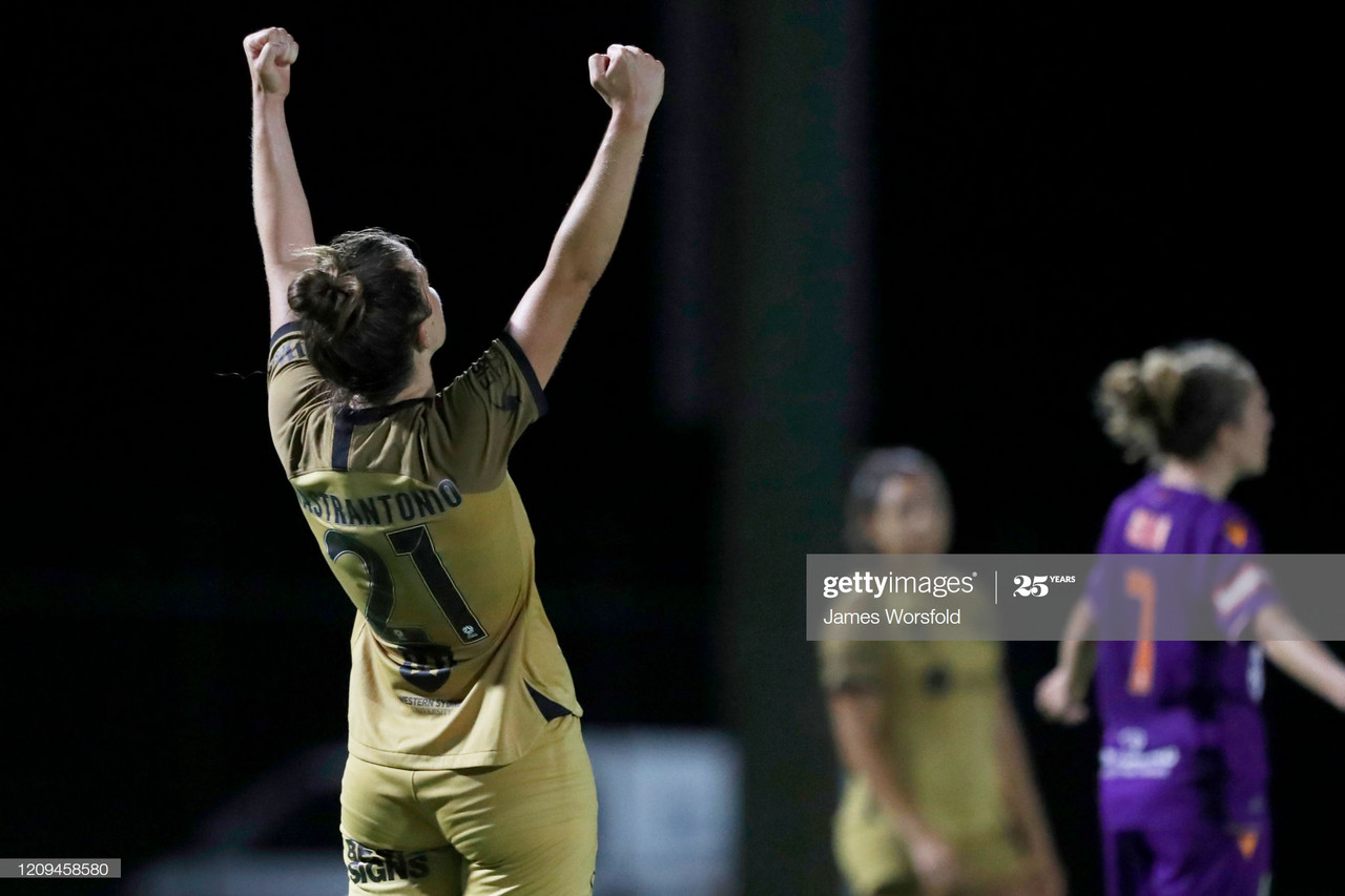 Bristol City announce the signing of Australian international Ella Mastrantonio