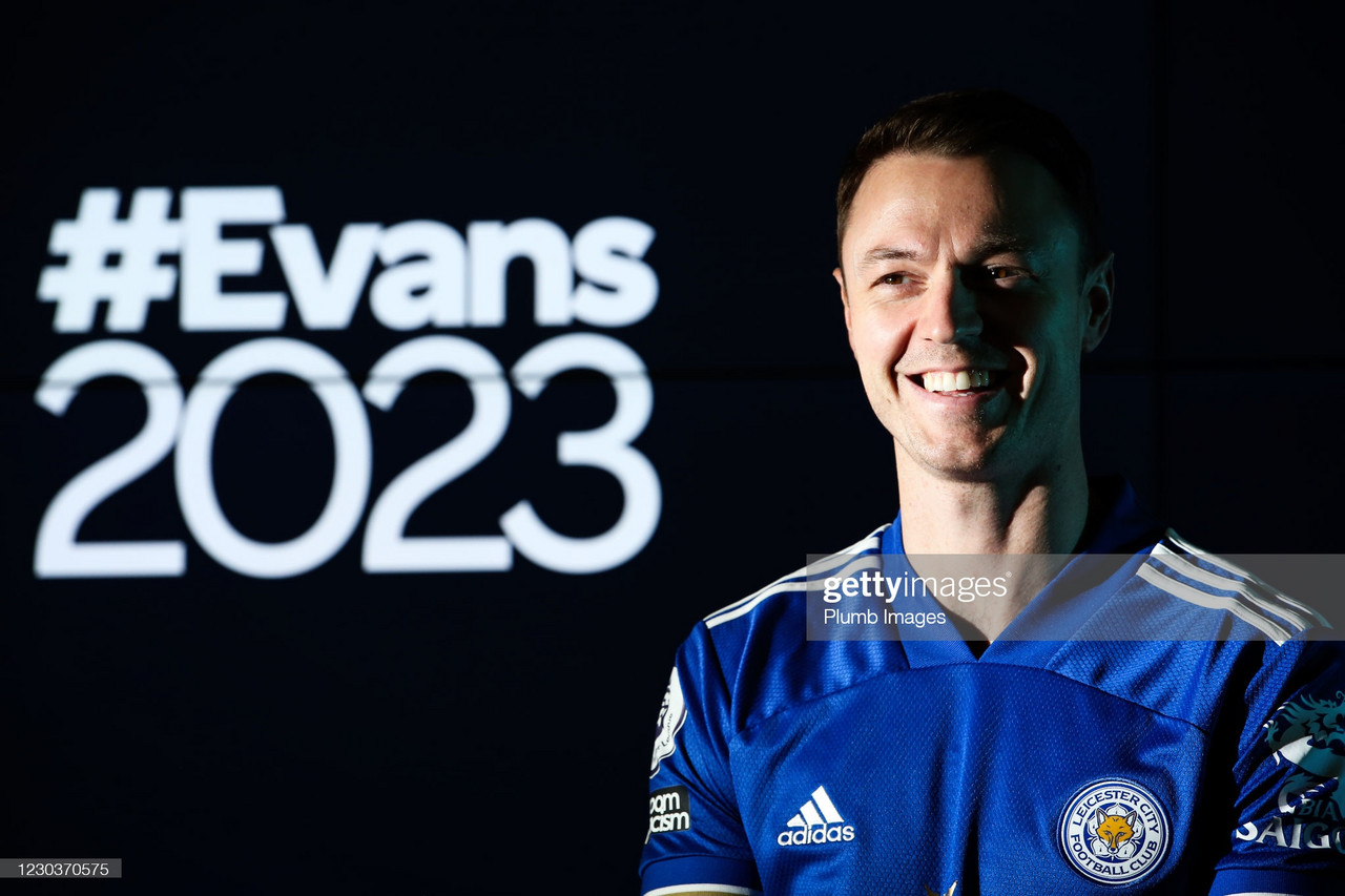 Jonny Evans signs new Leicester City contract until Summer 2023