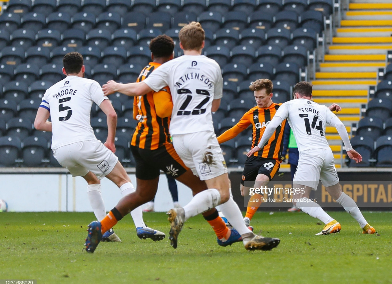 Hull City 2-0 Oxford United: Lewis-Potter inspires Tigers to victory to move six clear of Peterborough