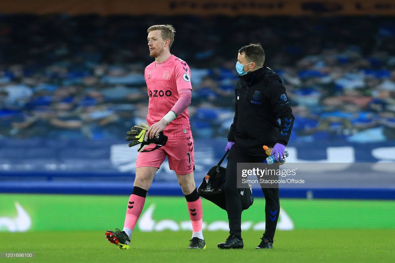 Pickford injury causes goalkeeping headache for Everton before cup quarter-final