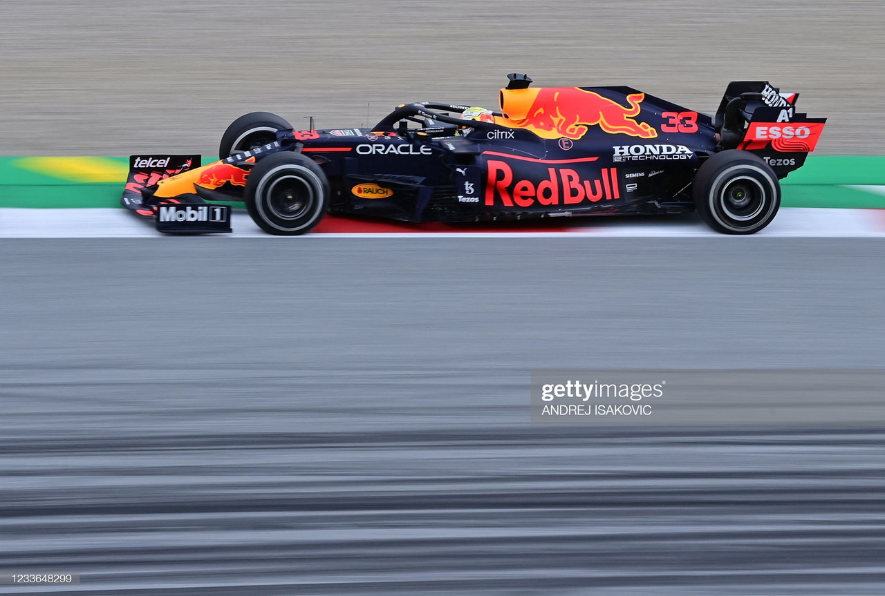 2021 Styrian Grand Prix FP2 - Verstappen quickest as Bottas spins in pit-lane