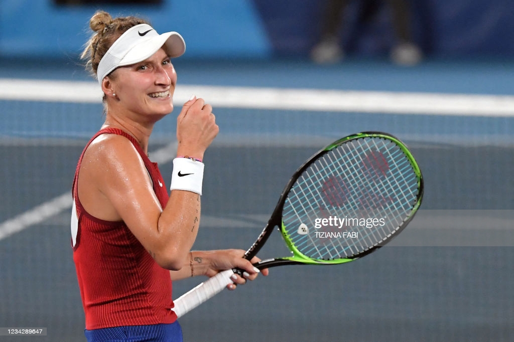 Tokyo 2020: Marketa Vondrousova reaches gold medal match with dominant victory over Elina Svitolina