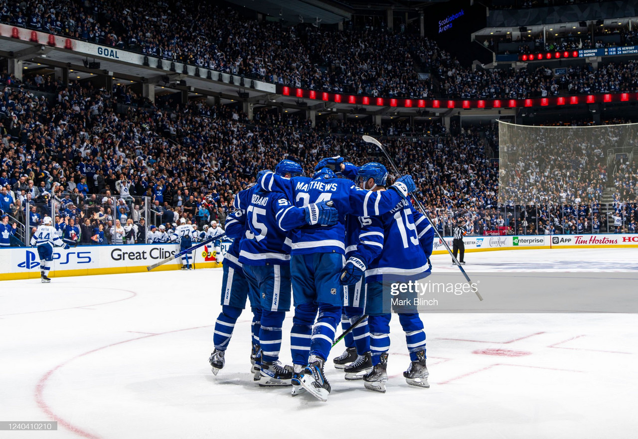 2022 Stanley Cup playoffs: Matthews, Campbell help Maple Leafs shut out Lightning in Game 1