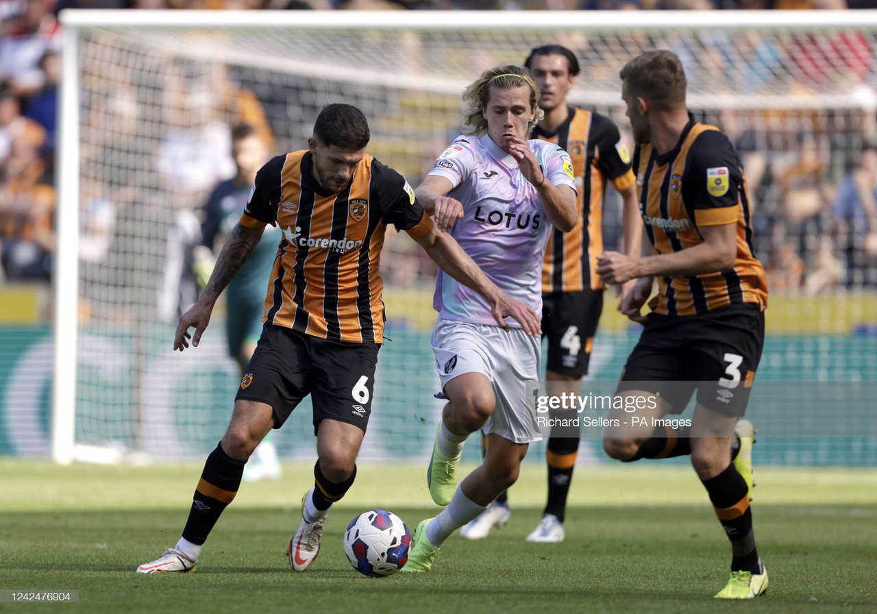 Hull City 2-1 Norwich City: Estupinan double sends Tigers past Canaries