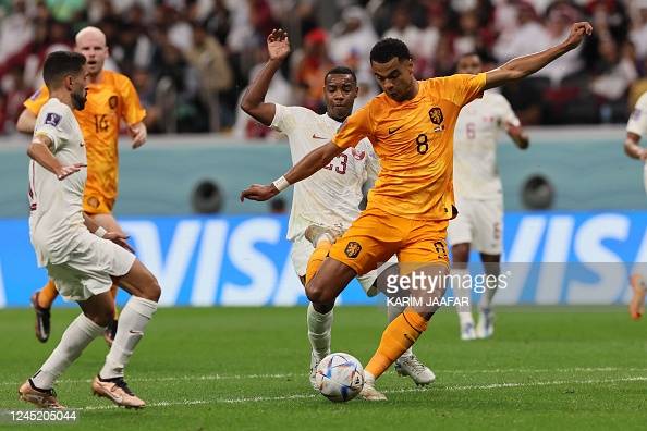 Netherlands 2-0 Qatar: Gakpo and De Jong send Oranje into last 16 as Group A winners