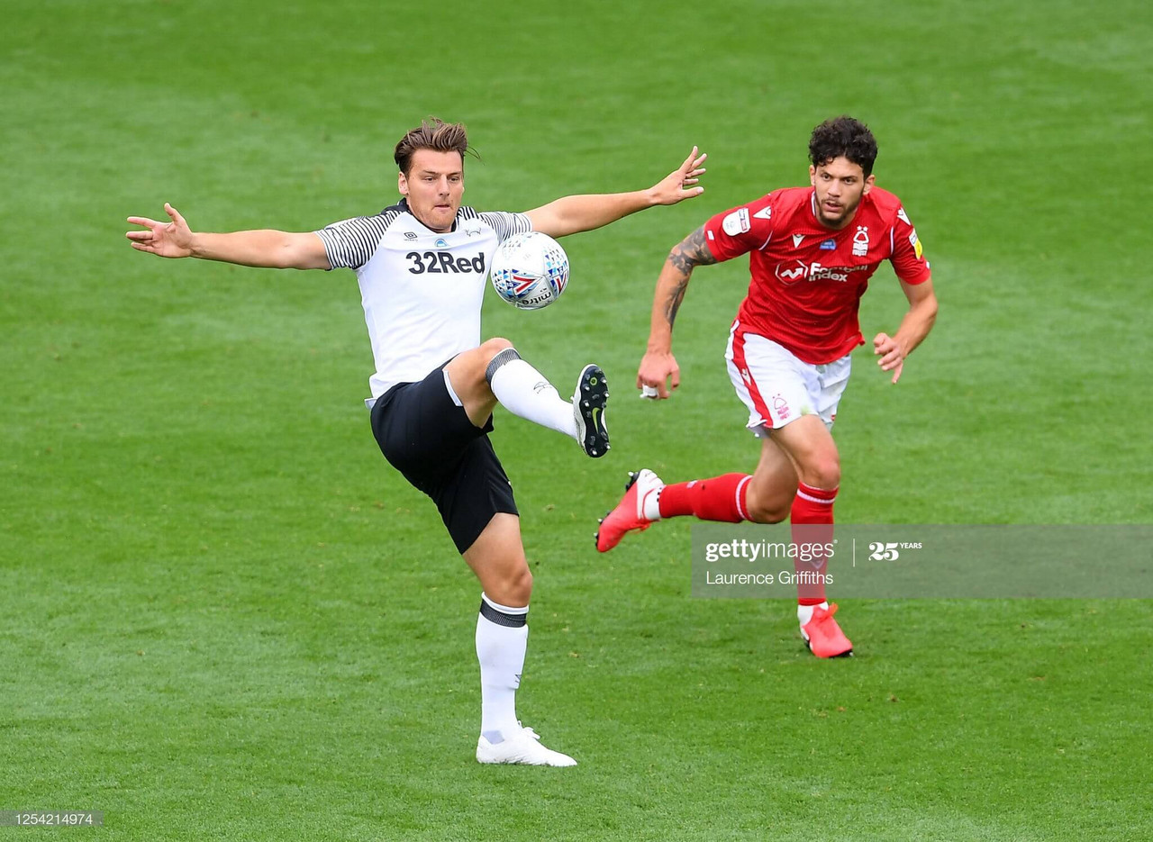 Derby County 1-1 Nottingham Forest: Martin rescues point for 10-man Rams