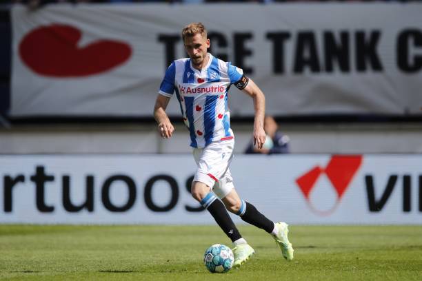 First leg against FC Twente 'pretty equal' says Heerenveen captain Bochniewicz