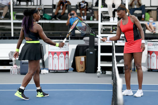 WTA Lexington Day 4 wrapup: Serena tops Venus; Rogers, Bellis, Teichmann reach quarterfinals 