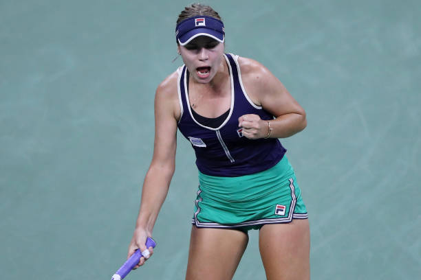 US Open: Sofia Kenin downs Ons Jabeur to reach fourth round