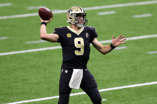 New Orleans Saints defeat Tampa Bay Buccaneers in highly anticipated showdown