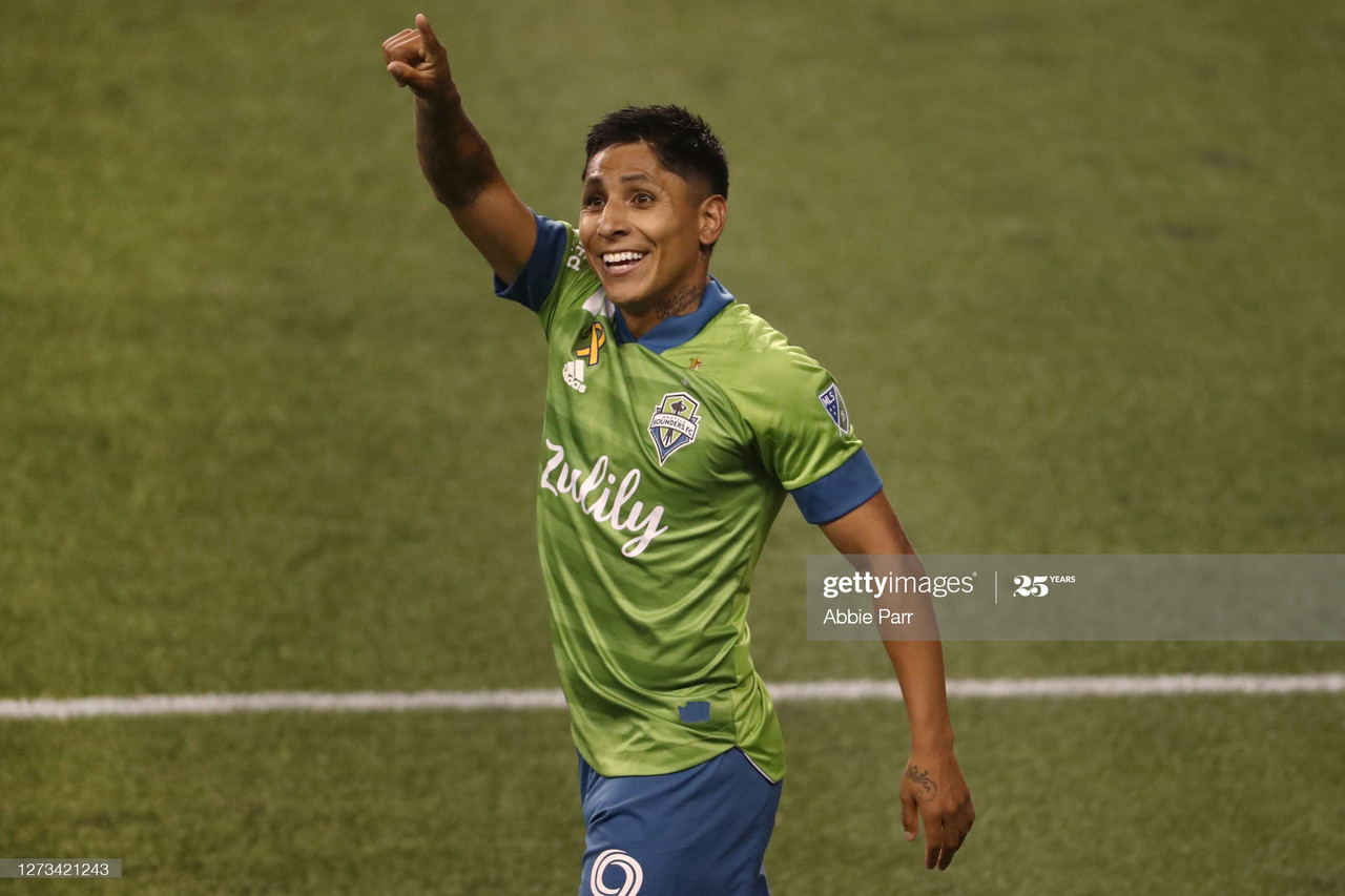 Vancouver Whitecaps 0-2 Seattle
Sounders: Rave Greens secure Play-off place with first victory in four
matches 