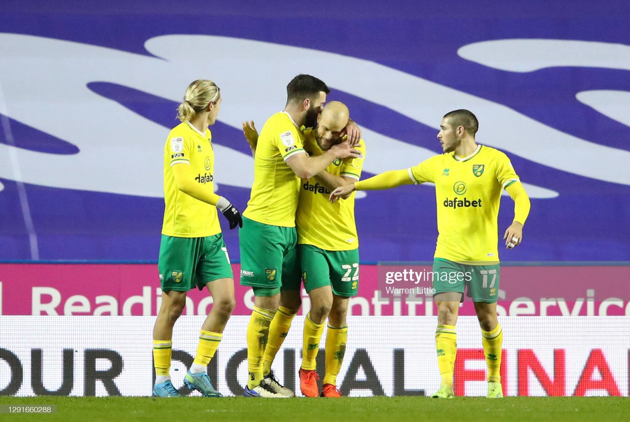 Reading 1-2 Norwich City: Pukki penalty sends Canaries back to the top of the table
