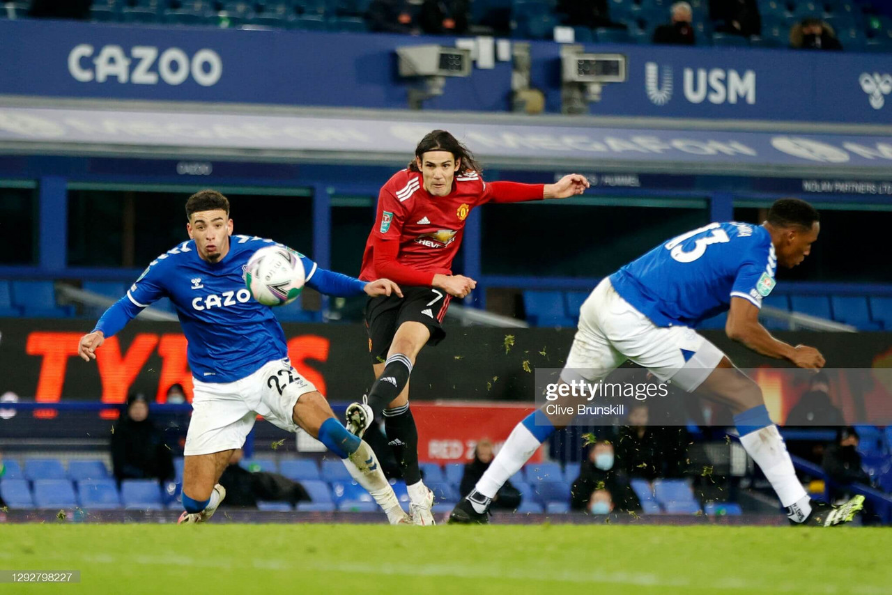 Everton 0-2 Manchester United: Cavani hammers United through to the semi-finals at the death