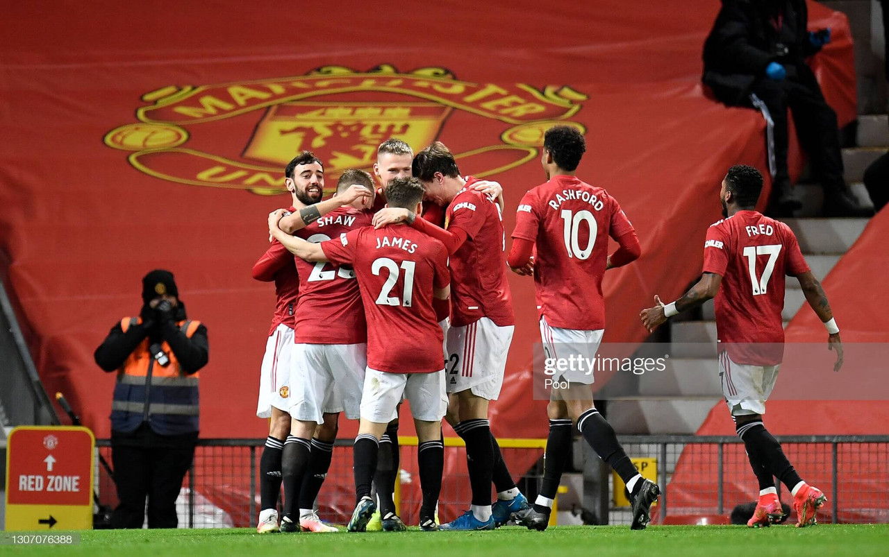 Manchester United 1-0 West Ham United: Dawson own-goal takes United back to second in league