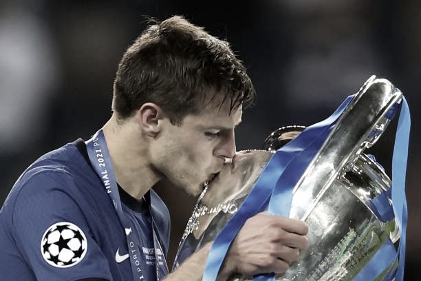 The end of 10 years of glory? Azpilicueta, the legacy of the eternally underrated
