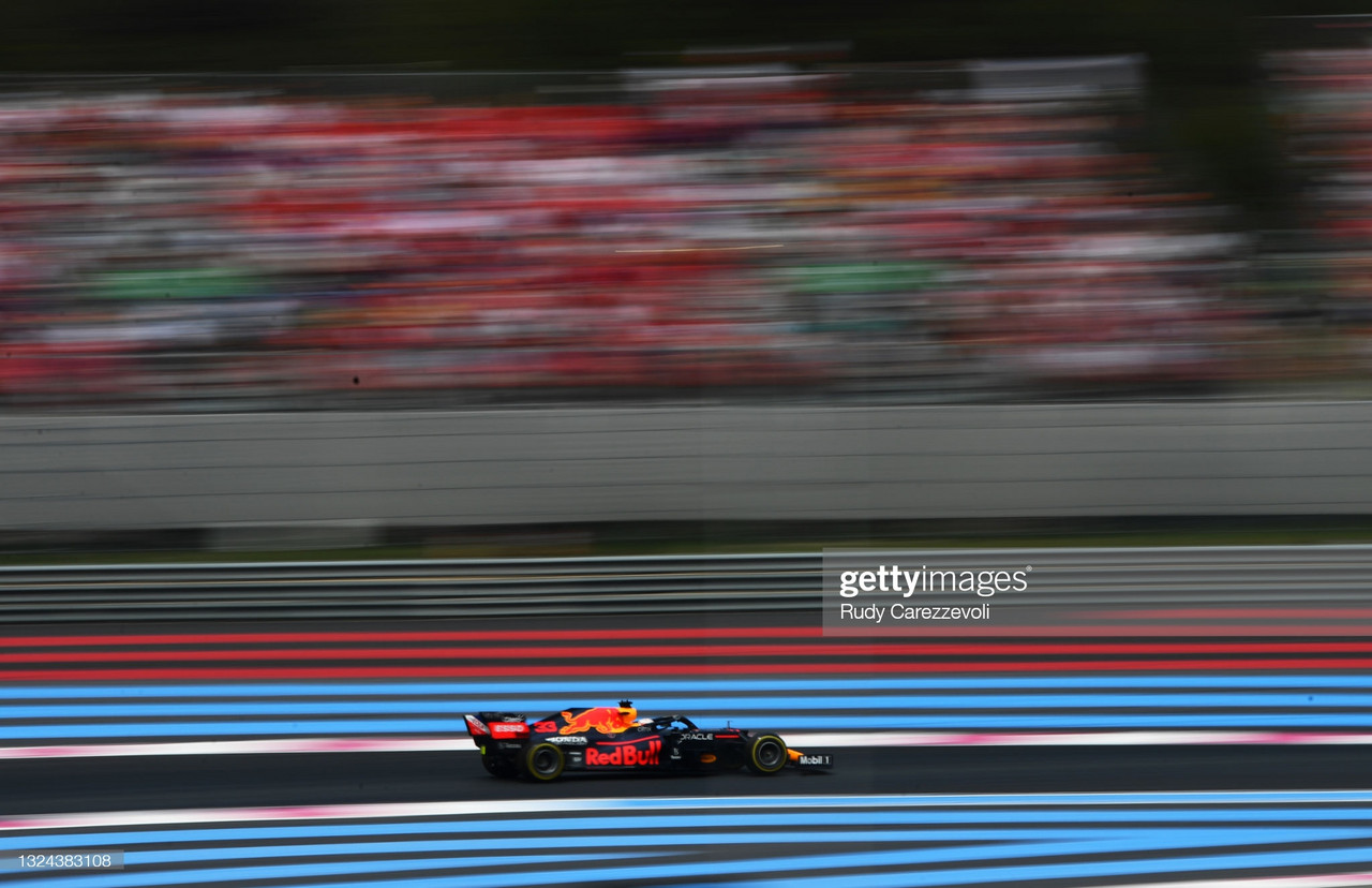 2021 French GP - Max Verstappen takes pole for the French Grand Prix ahead of Lewis Hamilton 