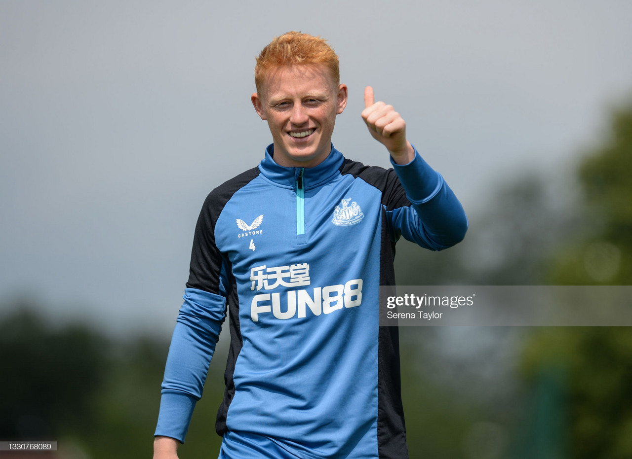 Matty Longstaff joins Aberdeen on loan and signs Newcastle United contract extension