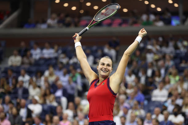 US Open: Aryna Sabalenka cruises past Barbora Krejcikova