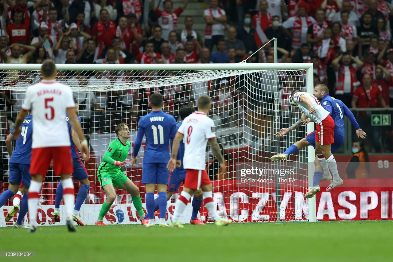 Poland 1-1 England: Szymanski's late header cancels out Kane's super strike