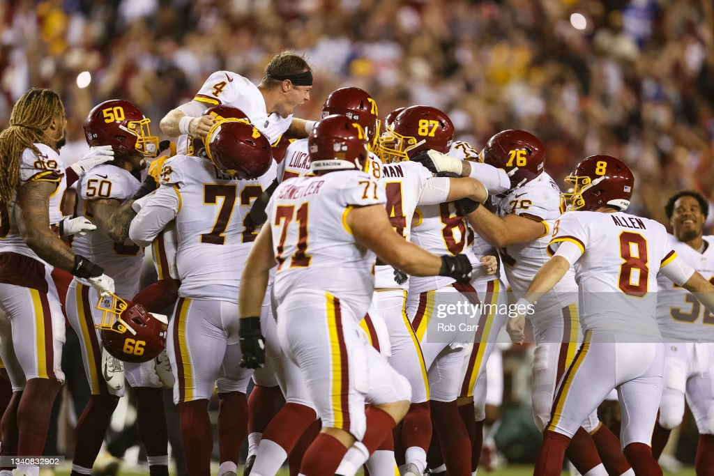 Football Team defeats Giants 30-29 on final play of the game