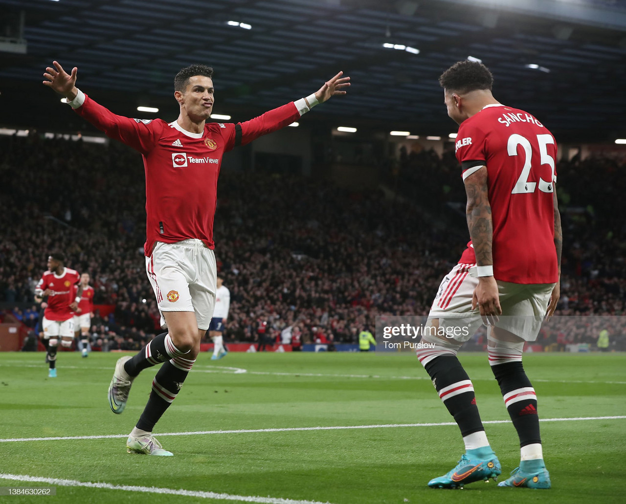 Manchester United 3-2 Tottenham Hotspur: That boy Ronaldo makes history and scores the winner in a thriller at Old Trafford