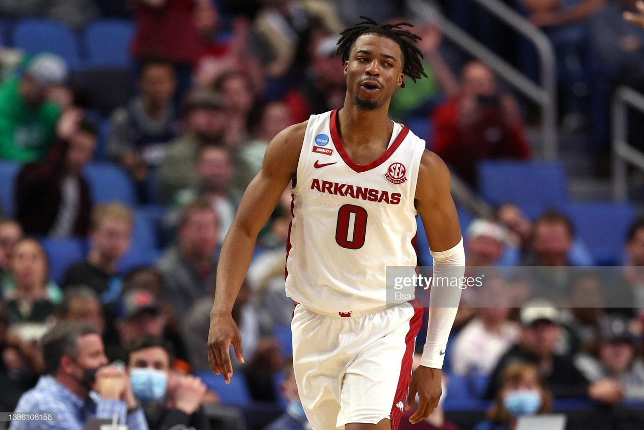 2022 NCAA Tournament: Arkansas survives scare from Vermont to advance