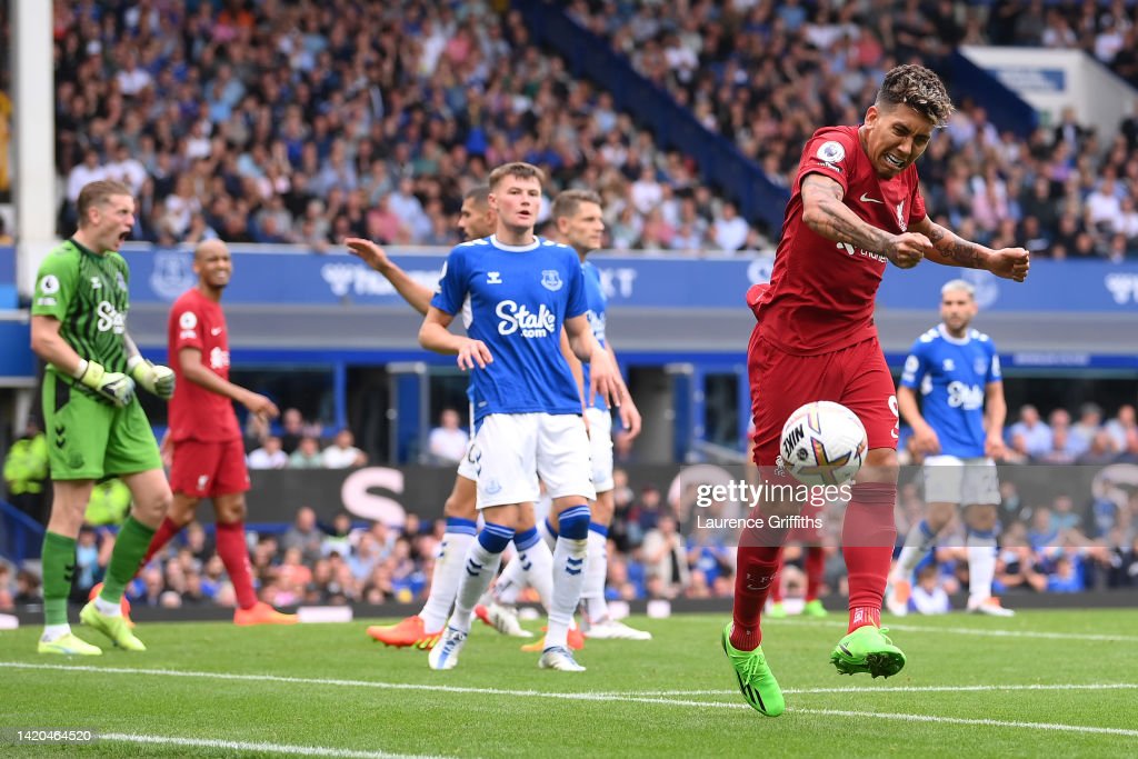 Everton 0-0 Liverpool: Pickford keeps Liverpool at bay as derby ends in draw