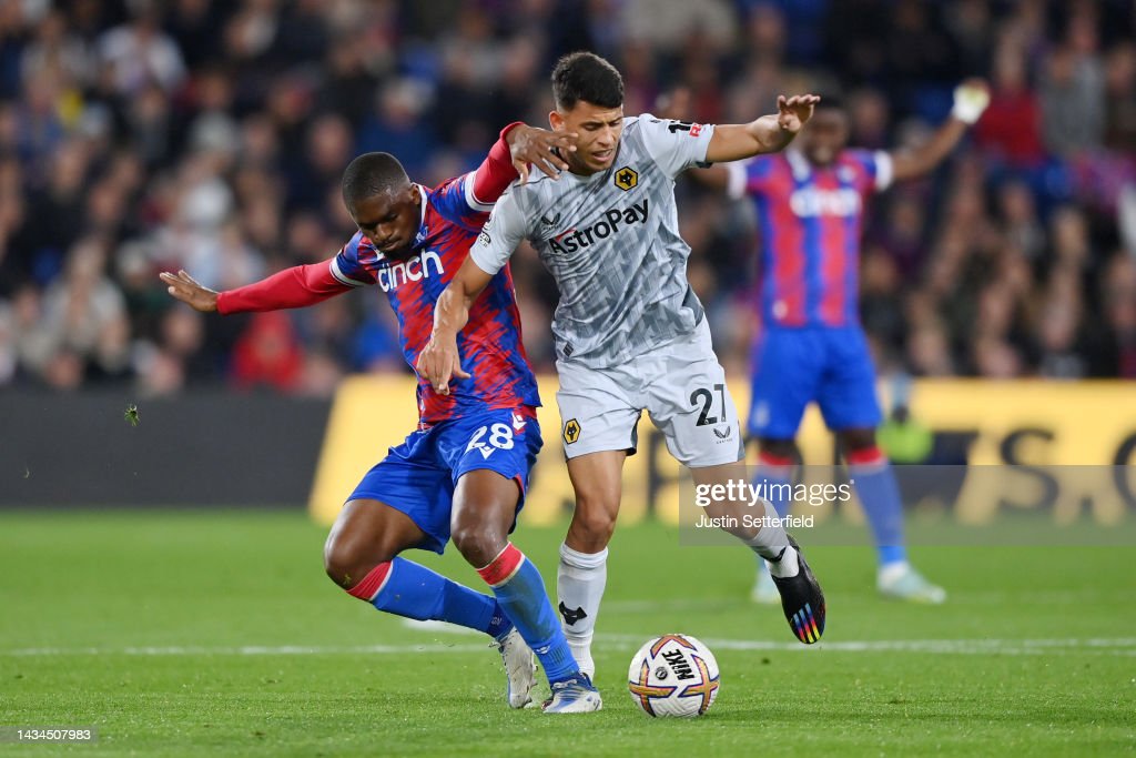 Wilfried Zaha's second goal gives Crystal Palace 2-1 edge, Premier League