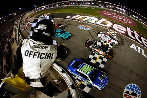Daniel Suárez wins the second-closest finish in NASCAR history at Atlanta Motor Speedway