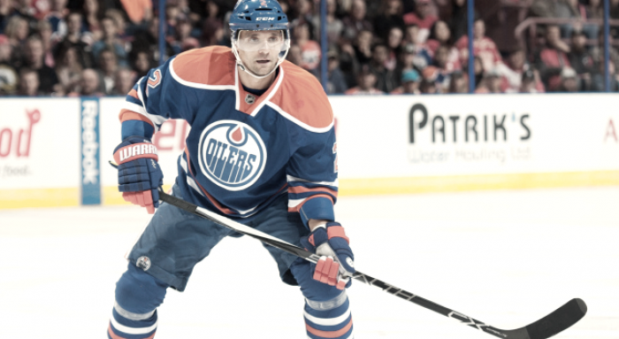 Alerta en Edmonton: Andrej Sekera causa baja de largo plazo por lesión en el cruzado