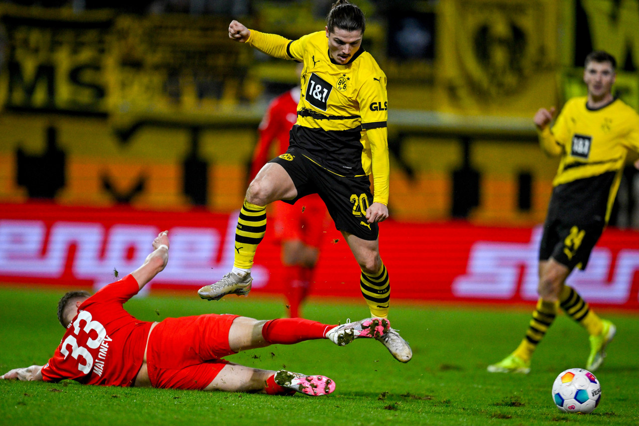 Goles y Resumen del Borussia Dortmund 3-0 Friburgo en Bundesliga 