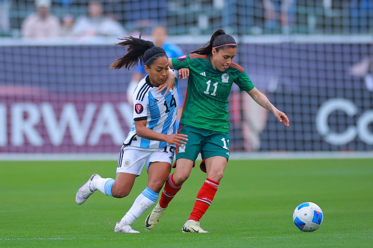La Selección Mexicana femenil
perdona en su debut en la Copa Oro W