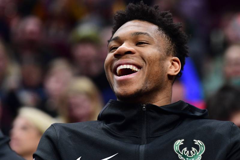 Giannis Antetokounmpo welcomes a son