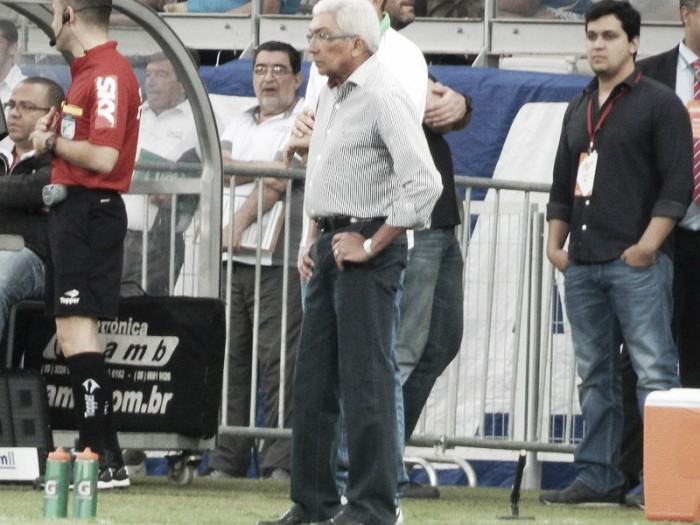 Givanildo Oliveira lamenta o resultado e as ausências no time