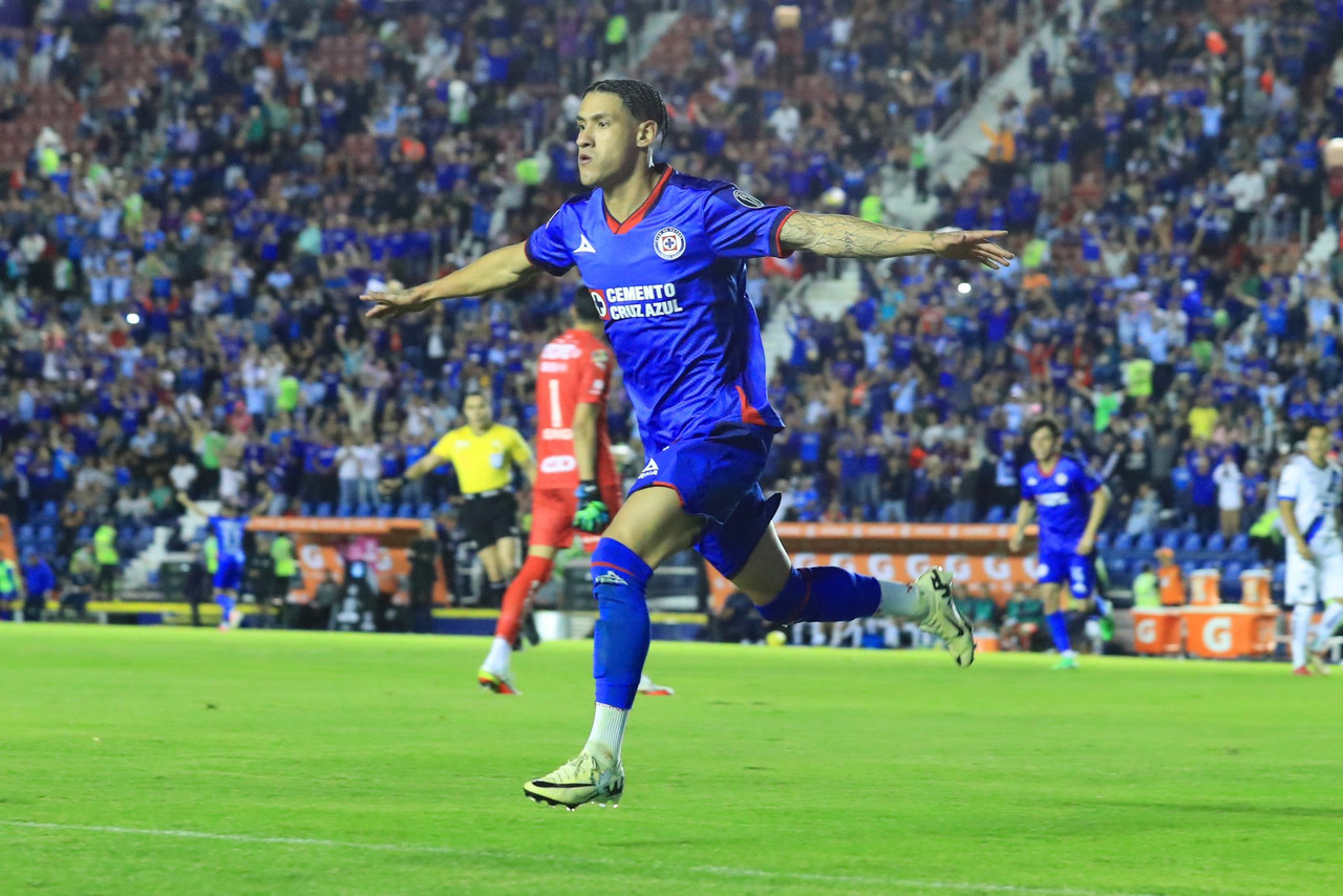 Uriel Antuna: El capitán del gol celeste