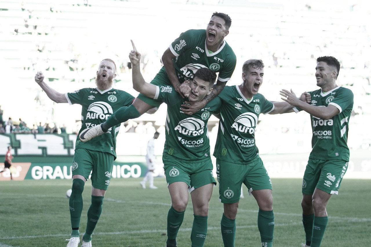 Jogando Em Casa Chapecoense Estreia O P Direito Na S Rie B