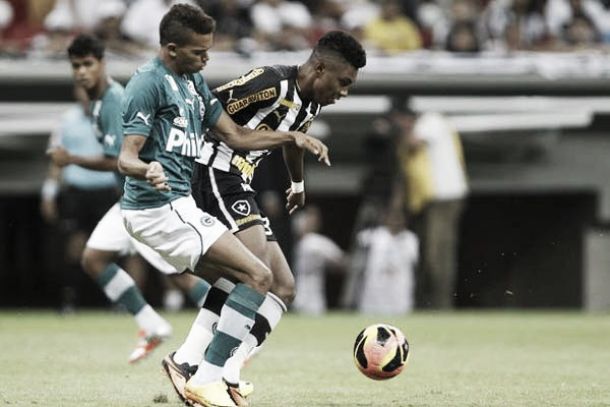Abrindo a quinta rodada do Brasileirão, Goiás e Botafogo se enfrentam