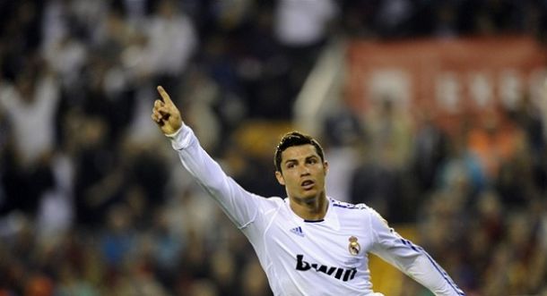 Cristiano eleva al Real Madrid al cielo de Valencia