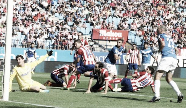Almería - Atlético de Madrid: duelo entre rojiblancos para guardar las distancias