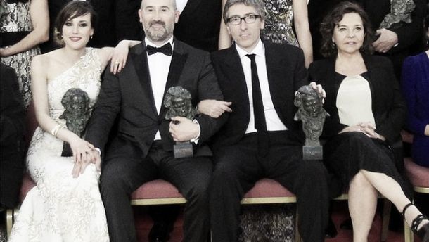 La comedia hace suyo los Premios Goya 2014 con 'Vivir es fácil con los ojos cerrados' y 'Las brujas de Zugarramurdi'