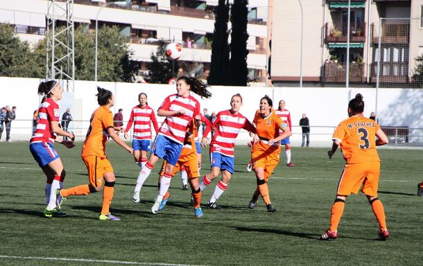 El Granada CF Femenino no puede con el Valencia