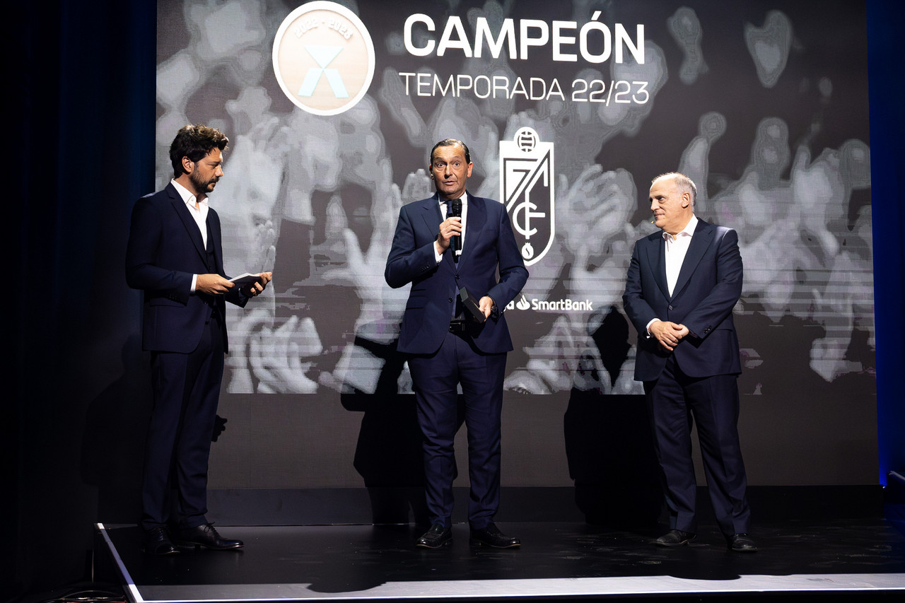 El Granada CF, distinguido por LaLiga como campeón de LaLiga SmartBank 2022/23