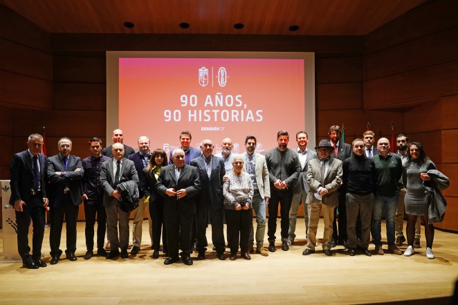 El Granada CF presenta el libro '90 años, 90 historias'